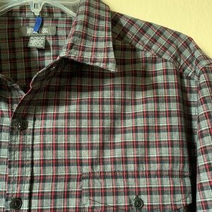 Kenneth Cole xl checkered button down shirt 👔
